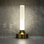lampe de table avec abat-jour élégant