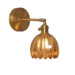 lampe tulipe vintage en applique décorative