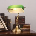 lampe vintage élégante de couleur vert émeraude