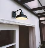 éclairage extérieur appliqué en fer noir