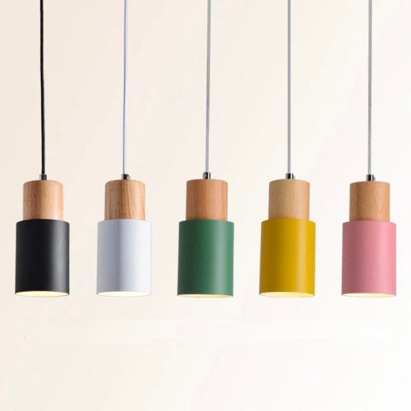 lampe de chevet suspendue en bois