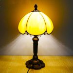 lampe de chevet vintage Tiffany jaune