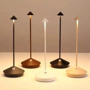 lampe de table LED minimaliste