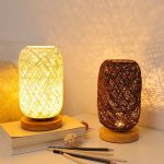 lampe décorative en rotin et bois