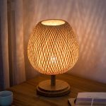 lampe en bambou tissé pour chevet