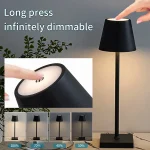 Lampe de table LED rechargeable tactile avec luminosité réglable
