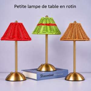Lampe de table en rotin rechargeable