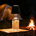 Lampe LED rechargeable utilisée comme éclairage décoratif de table