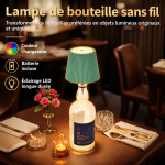 Lampe de bouteille LED rechargeable verte utilisée sur une table de restaurant